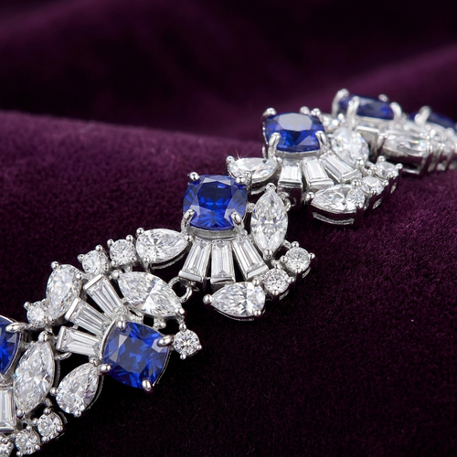 Blue cushion-cut cluster bracelet